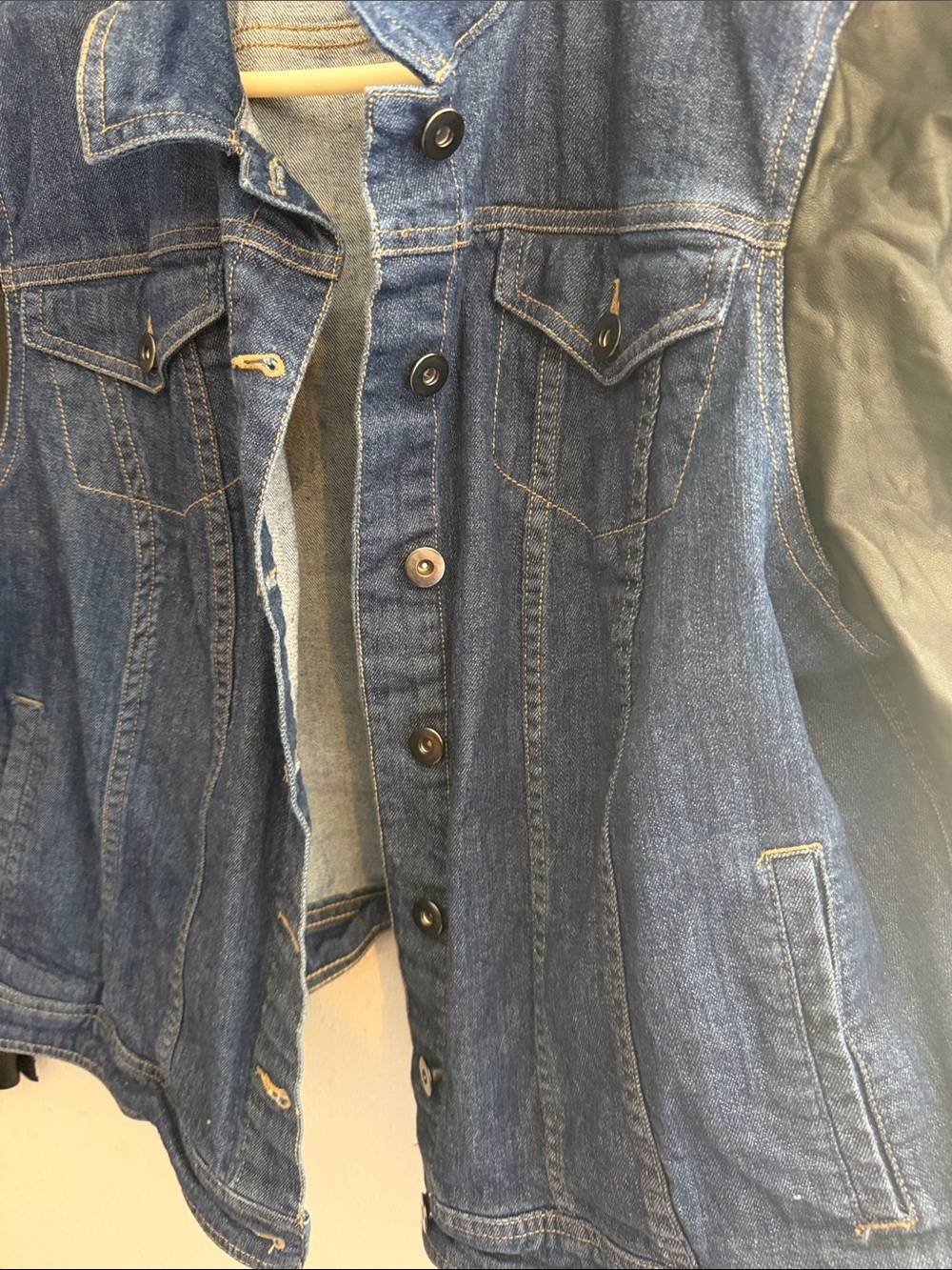 Lisa Rinna Collection Blue Denim Jacket - Picture 4 of 5